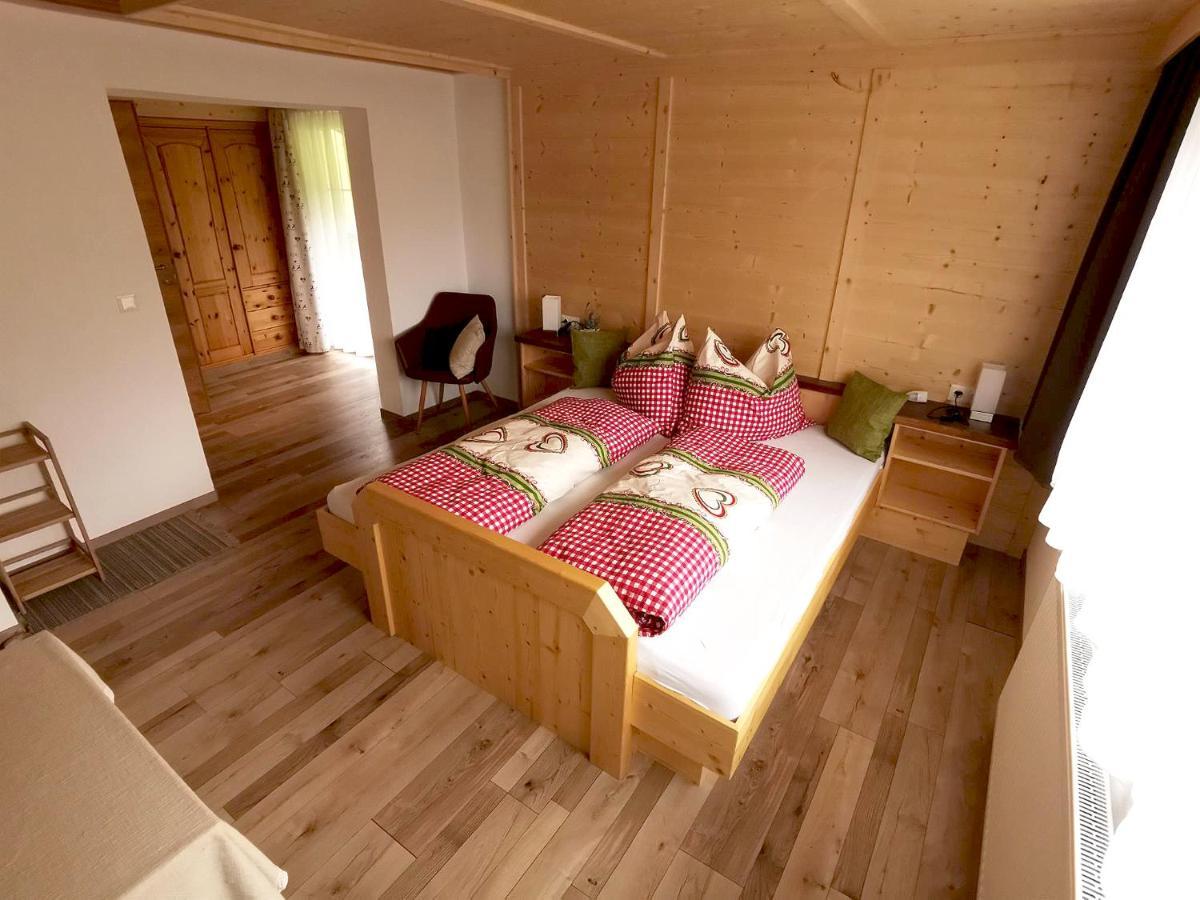 Angstingerhof Farm stay *