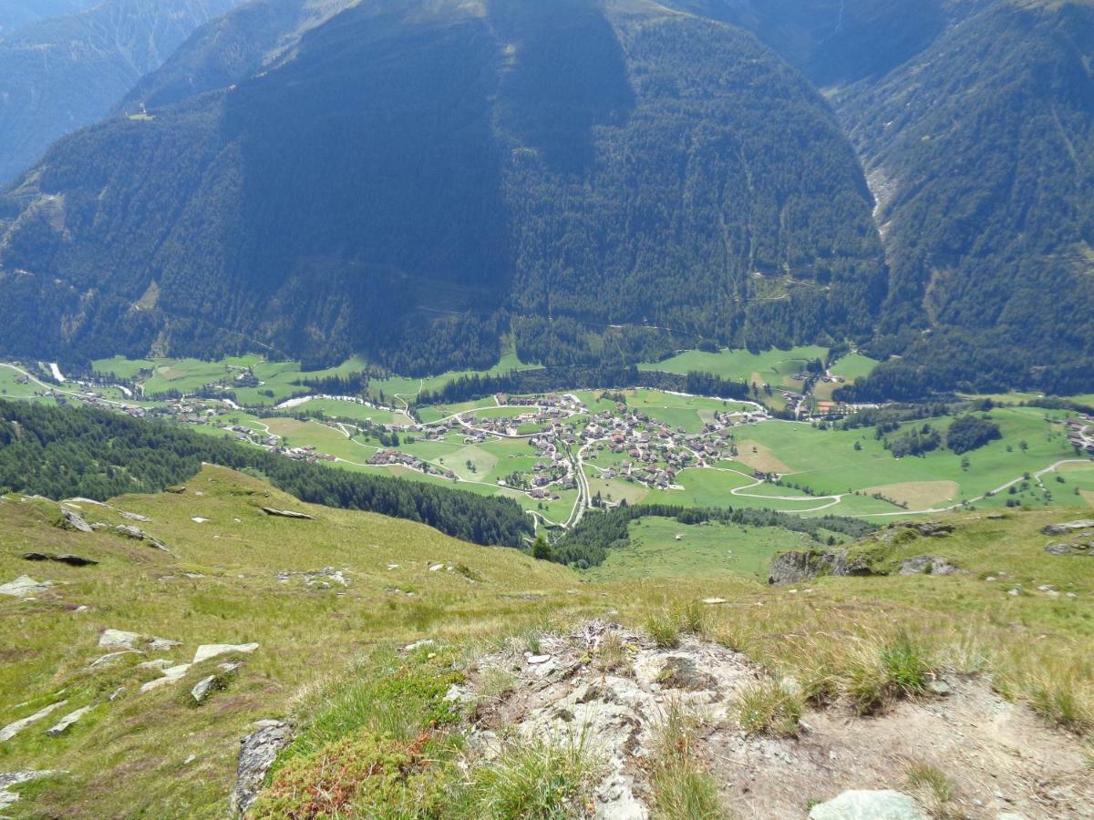 Angstingerhof Farm stay *